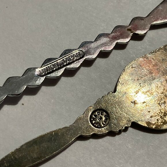 Vintage Collectible Souvenir Travel Spoons Assorted Silverplated Queen Lot of 5 - Picture 6 of 9